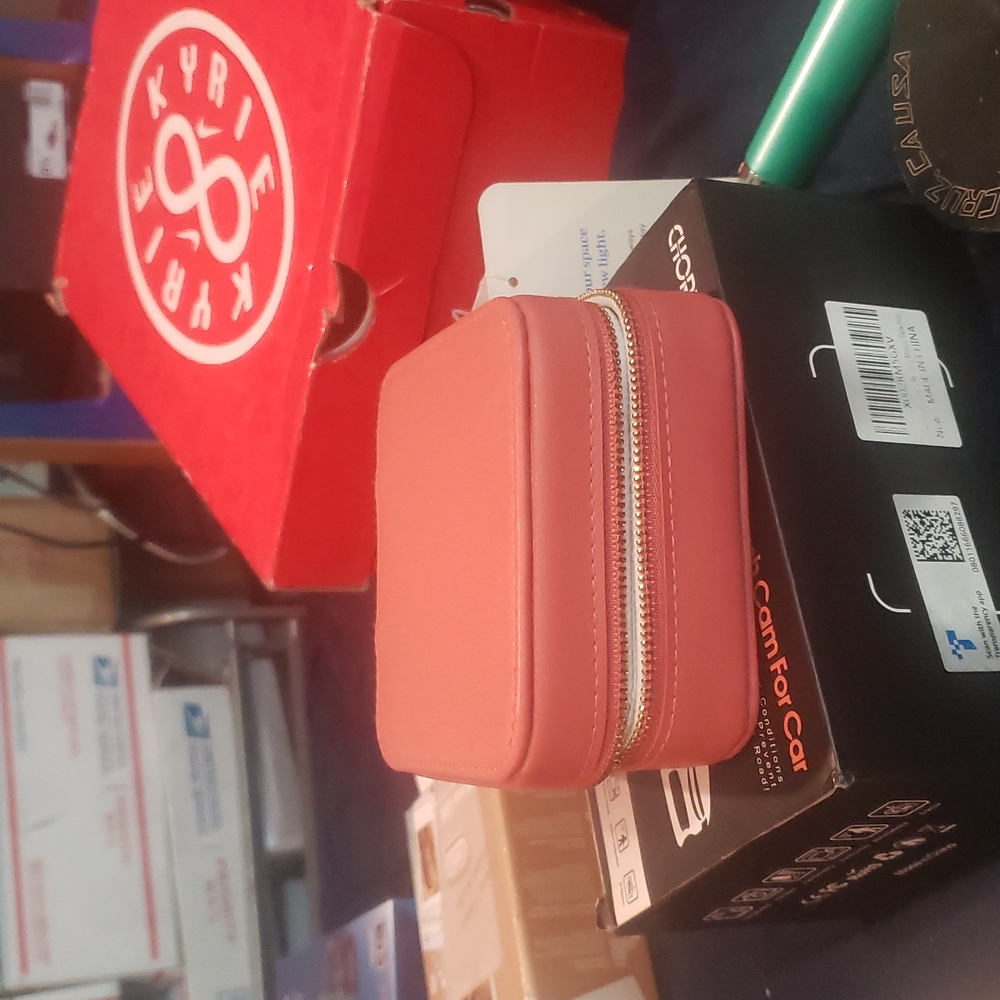 Travel Accessory Box - Picture 4 of 6